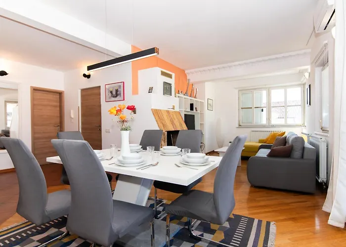 公寓 Portadomo Penthouse By Locap Group