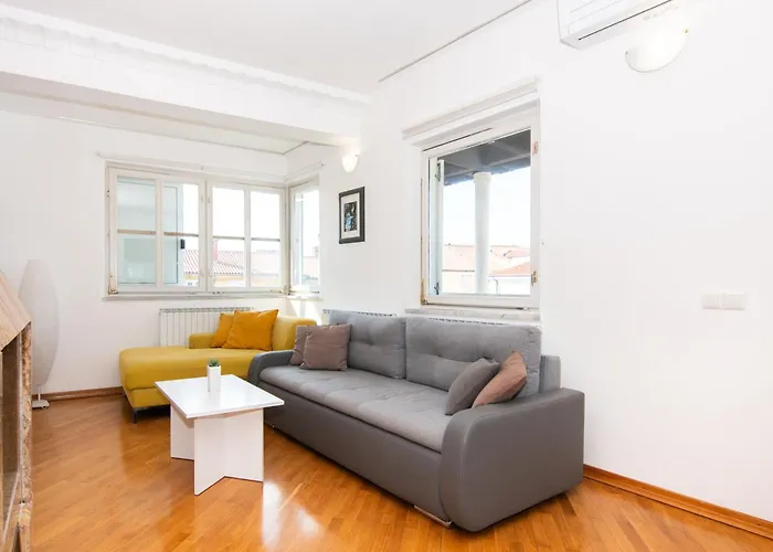 Portadomo Penthouse By Locap Group * 皮兰